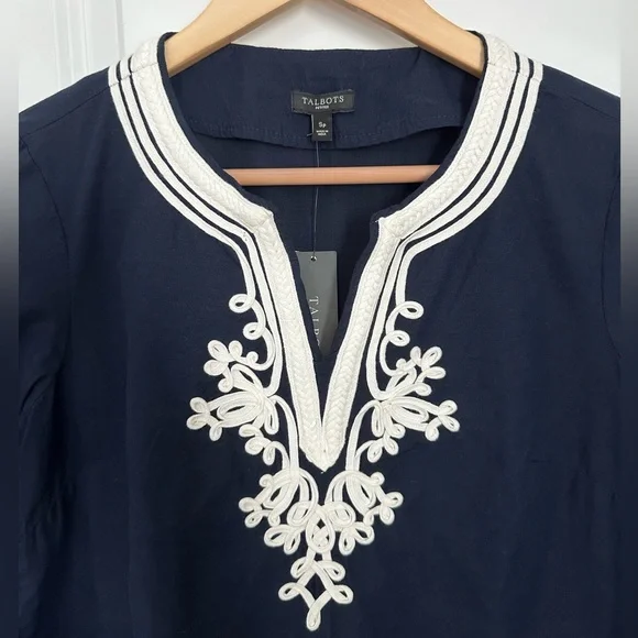 TALBOTS Women’s Embroidered Blouse- Size: Small Petite - NWT - Picture 4 of 11